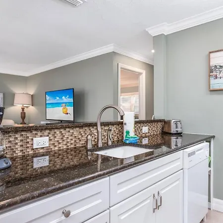 Crystal Sands & Seahorses Beach Villa